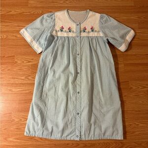 Vintage Blue white gingham nightgown dress with Floral Embroidery with pockets!